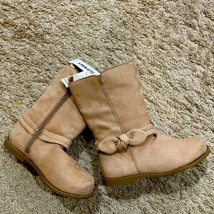 Old navy boots size 11